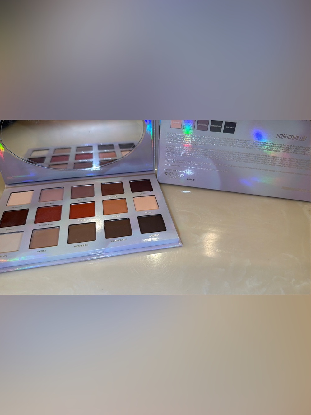 Blend Bunny X Ellis Vol. 2: Origin (Warm) 15 Pan Matte Palette Lightly swatched
